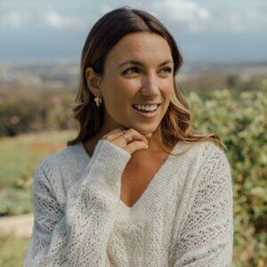 Neuflora Lavon Sweater